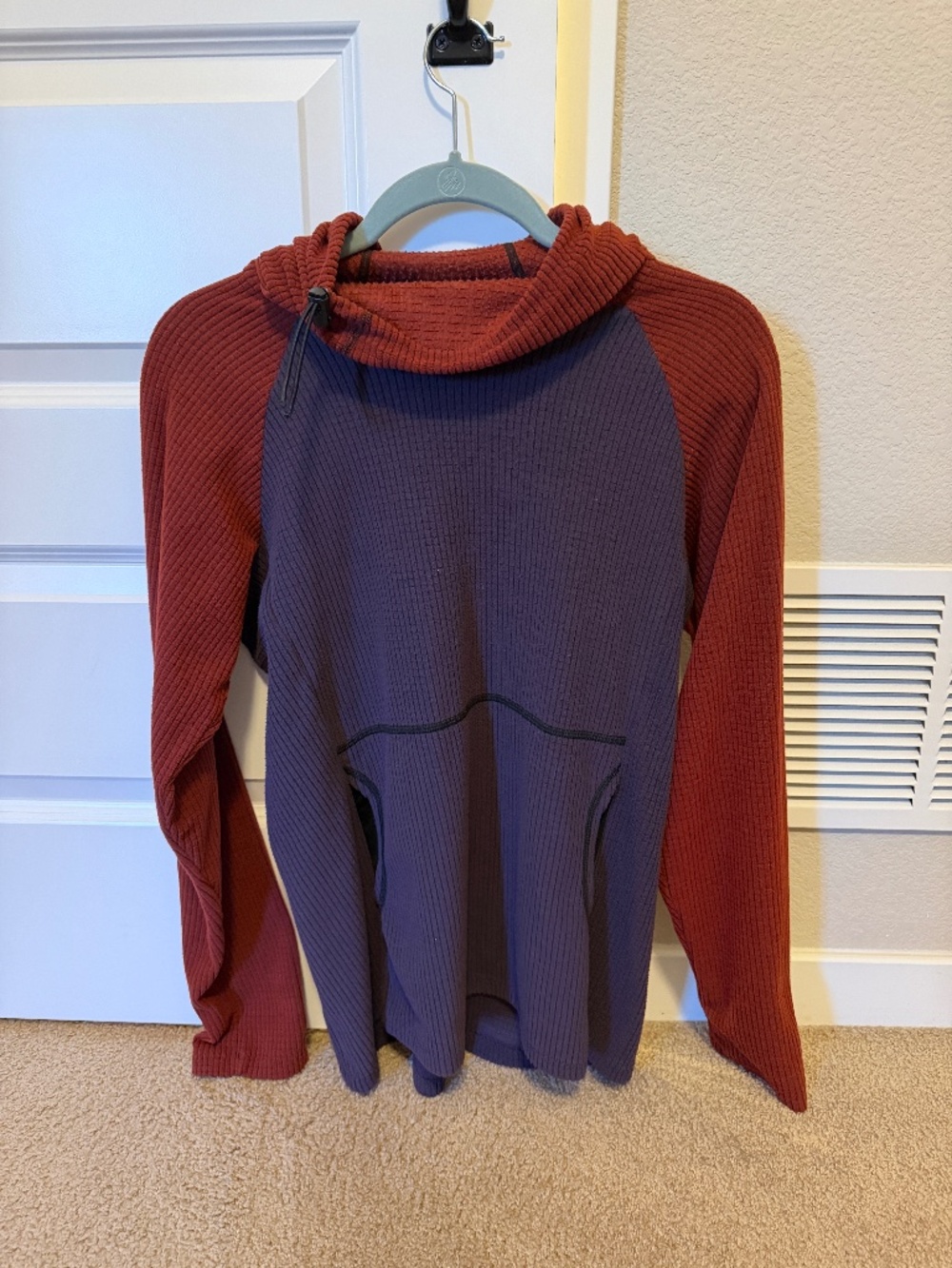 Womens' Medium Melanzana Micro Grid Hoodie